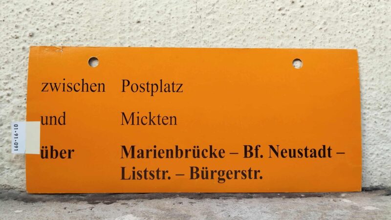 zwischen Postplatz und Mickten über Mari­en­brücke – Bf. Neustadt – Liststr. – Bürgerstr.