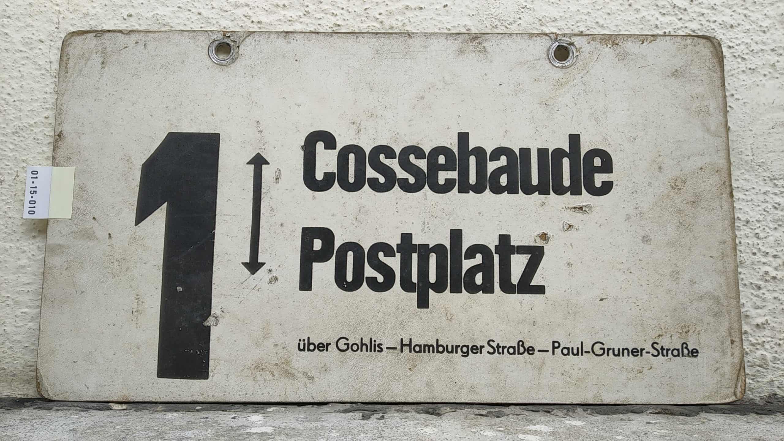 Ein seltenes Straßenbahn-Linienschild aus Dresden der Linie 1 von Cossebaude nach Postplatz #1