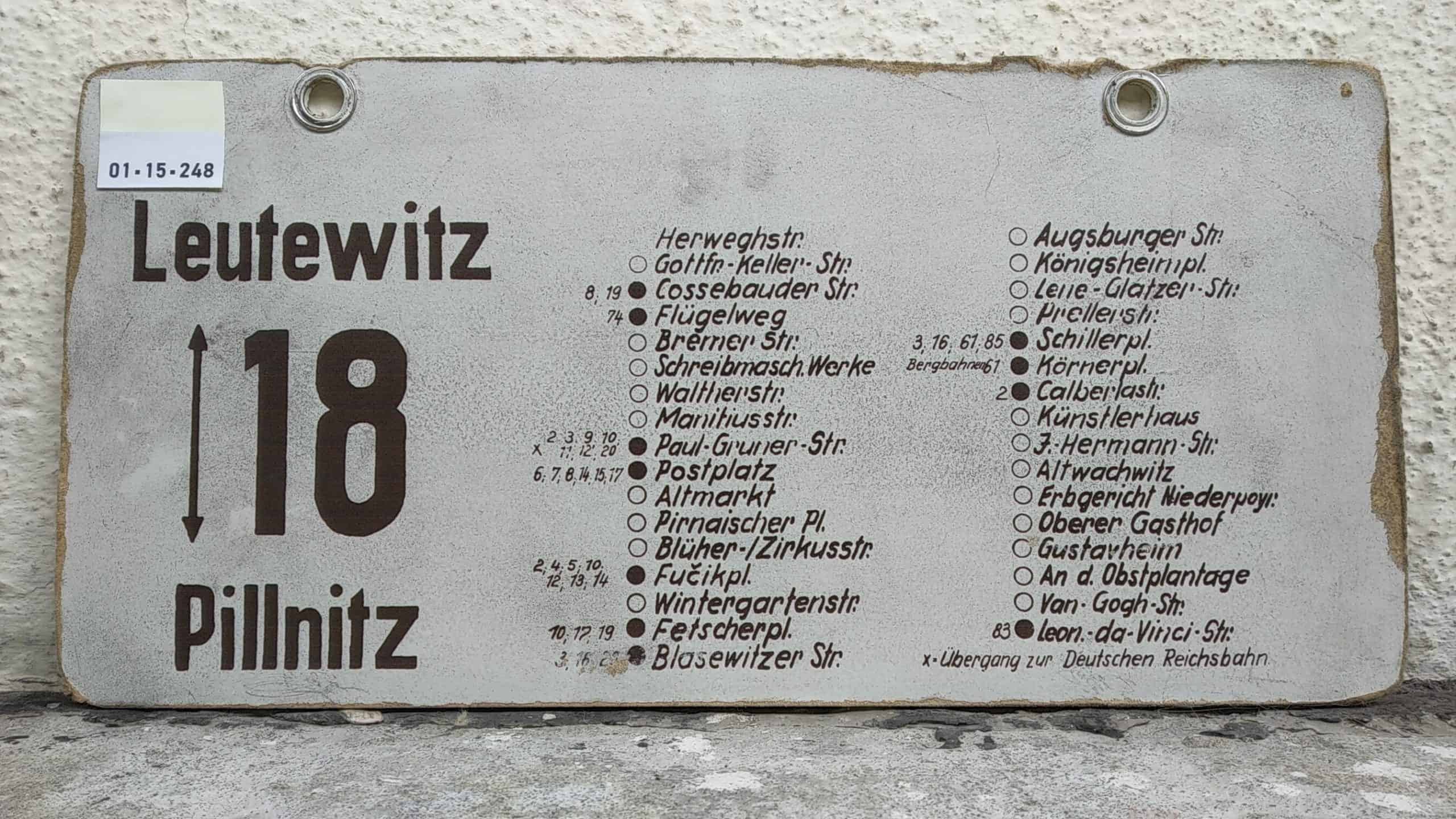 Ein seltenes Straßenbahn-Linienschild aus Dresden der Linie 18 von Leutewitz nach Pillnitz #2