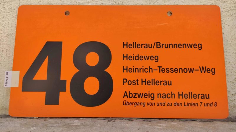 48 Hellerau/​Brunnenweg – Abzweig nach Hellerau Übergang von und zu den Linien 7 und 8