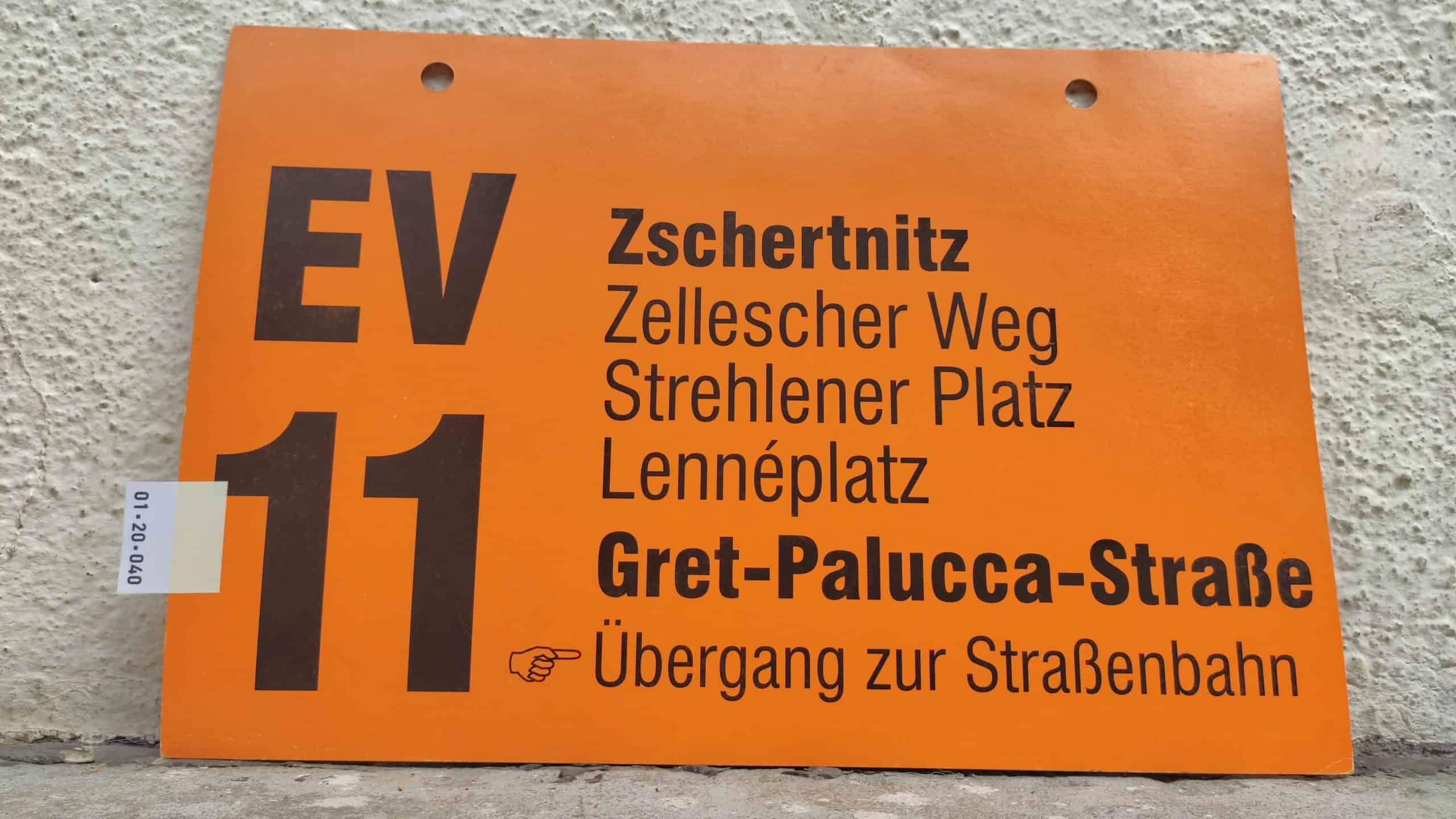 EV 11 Zschertnitz – Gret-Palucca-Straße [Zeigefinger] Übergang zur Straßenbahn