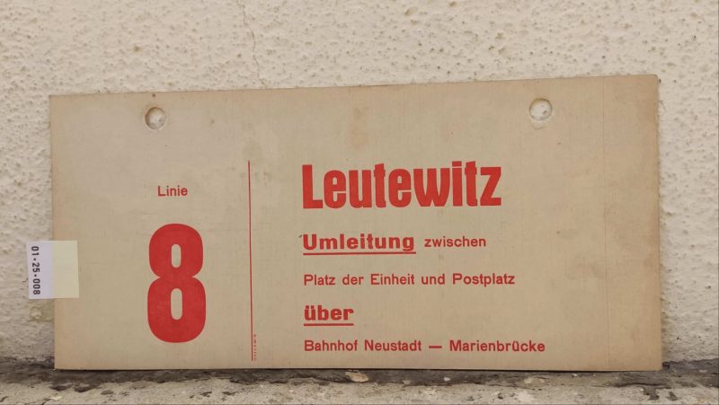 Linie 8 Leutewitz Umleitung zwischen Platz der Einheit und Postplatz über Bahnhof Neustadt – Mari­en­brücke