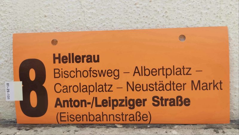 8 Hellerau – Anton-/Leip­ziger Straße (Eisen­bahn­straße)