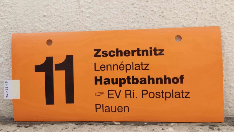 11 Zschertnitz – Haupt­bahnhof [Zei­ge­finger] EV Ri. Postplatz – Plauen