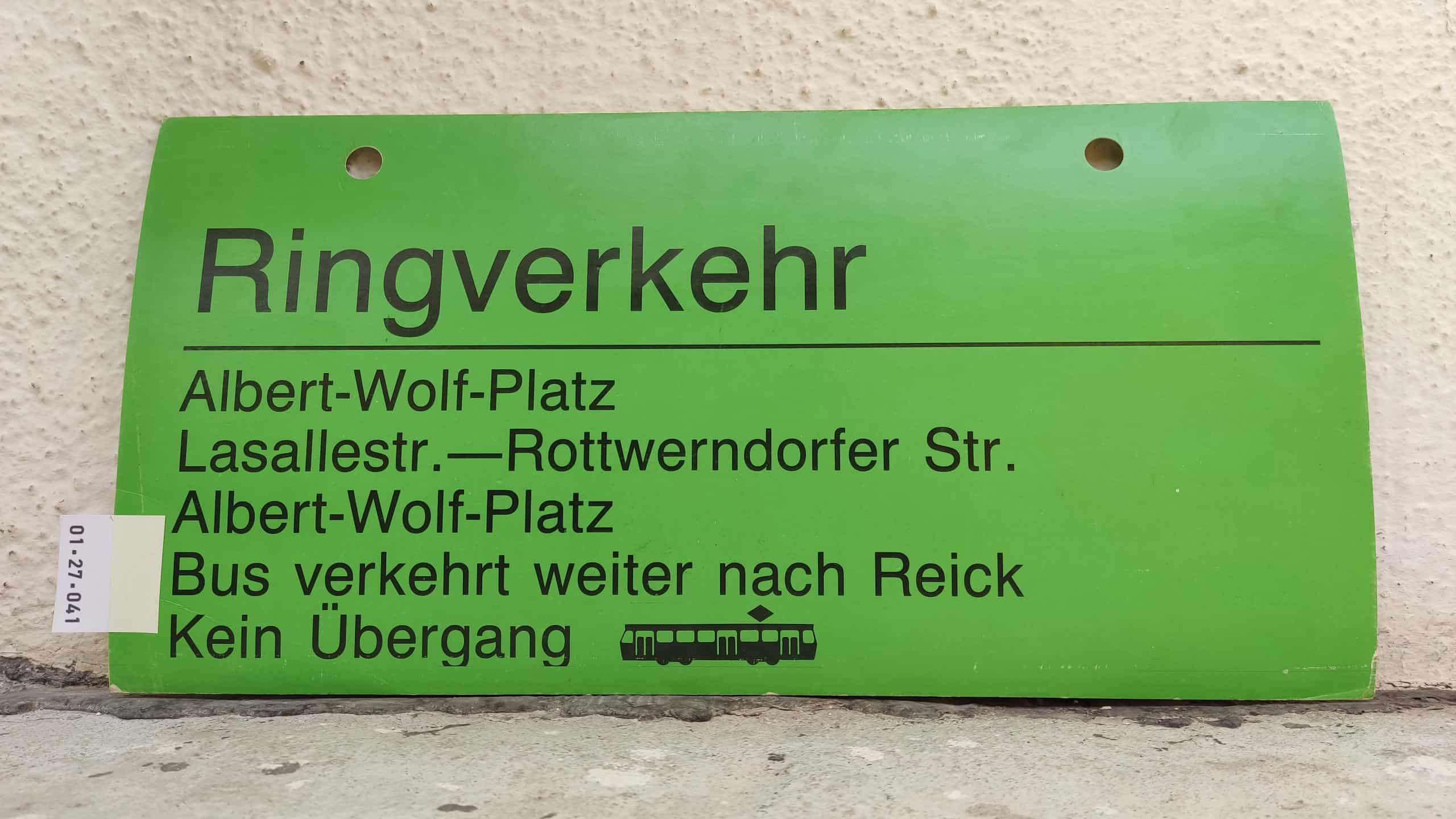 Ring­ver­kehr Albert-Wolf-Platz – Albert-Wolf-Platz Bus verkehrt weiter nach Reick Kein Übergang [Tram neu]