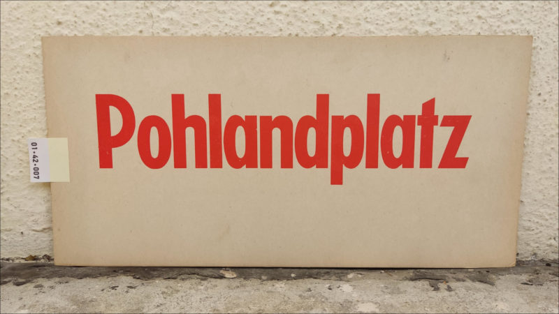Poh­l­and­platz