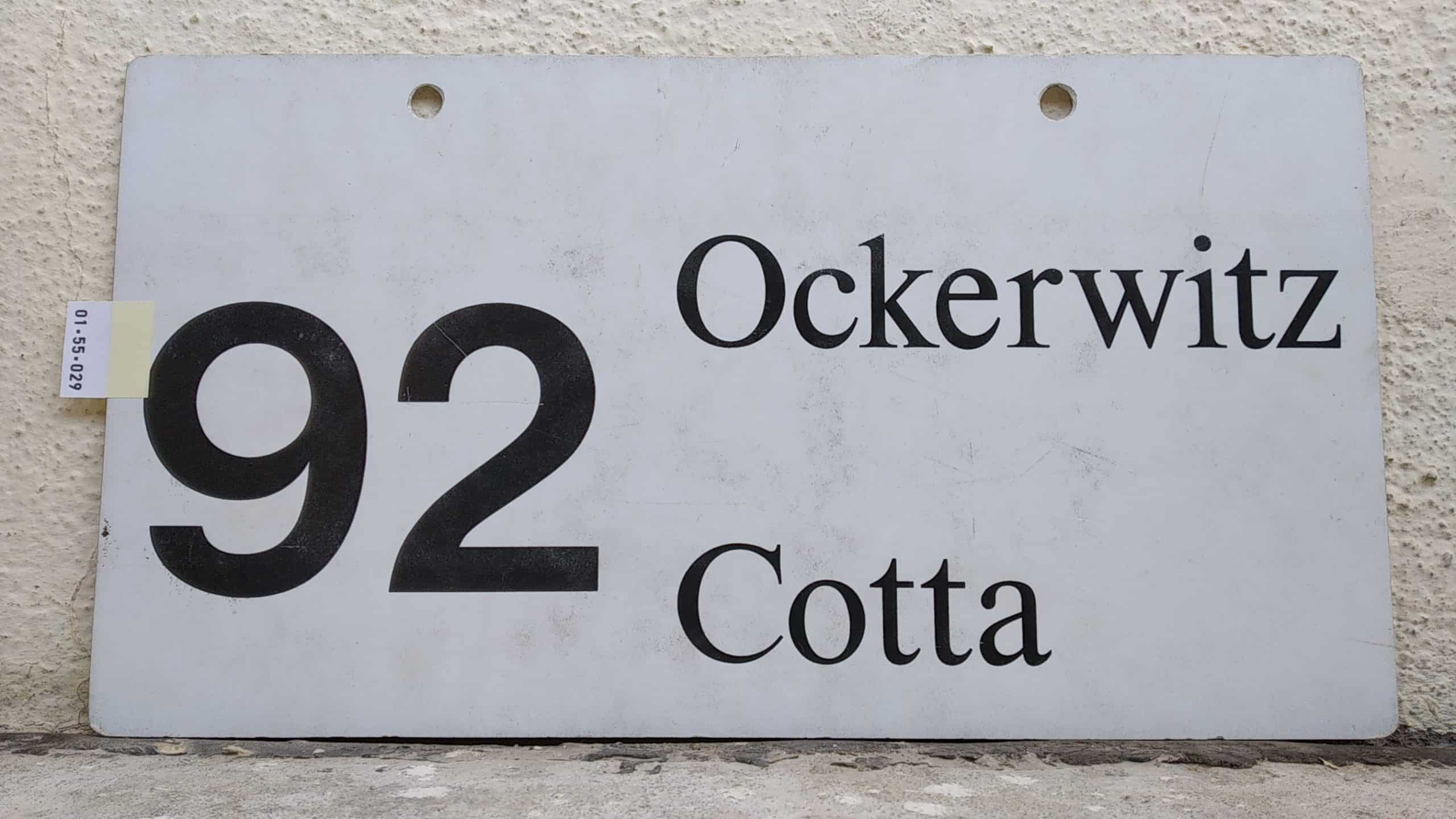 Ein seltenes Bus-Linienschild aus Dresden der Linie 92 von Ockerwitz nach Cotta #1