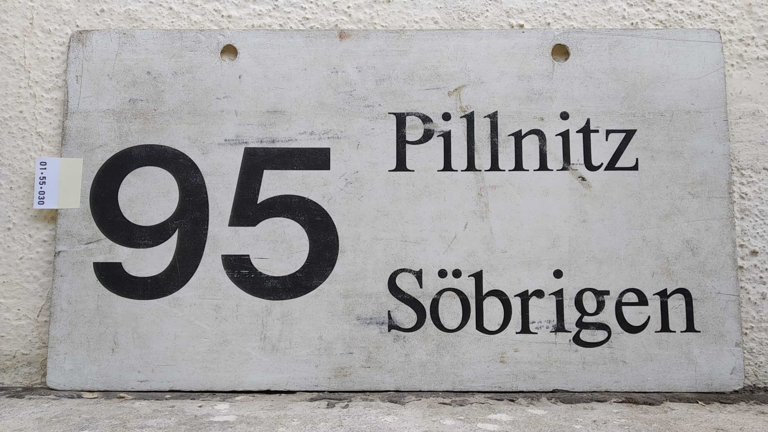 Ein seltenes Bus-Linienschild aus Dresden der Linie 95 von Pillnitz nach Söbrigen #1