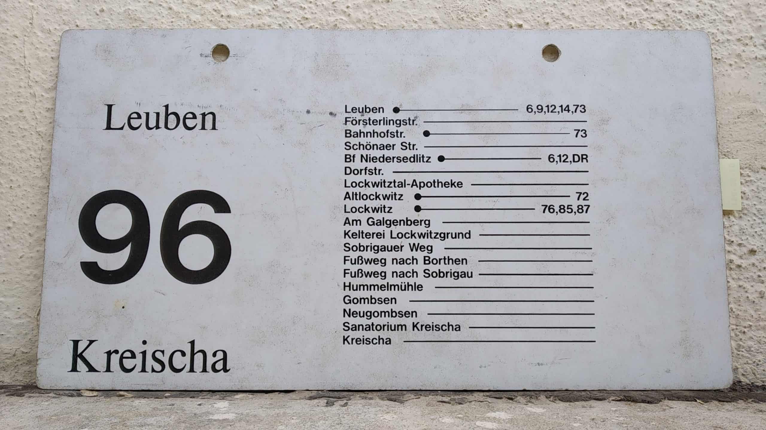 Ein seltenes Bus-Linienschild aus Dresden der Linie 96 von Leuben nach Kreischa #2