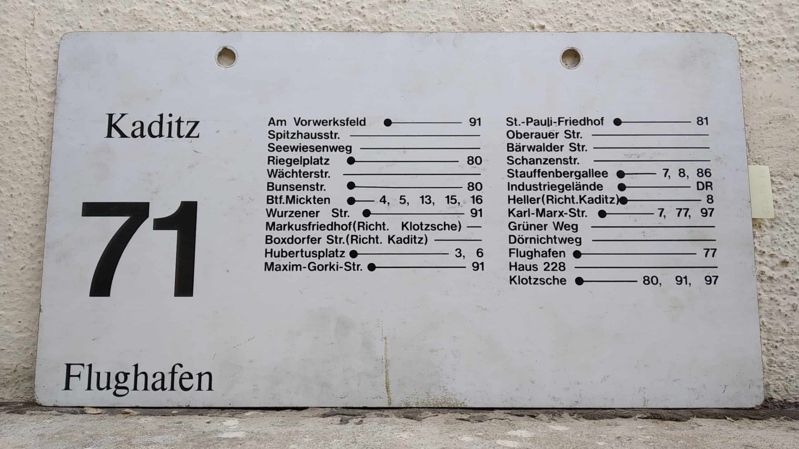 Ein seltenes Bus-Linienschild aus Dresden der Linie 71 von Kaditz nach Klotzsche #2