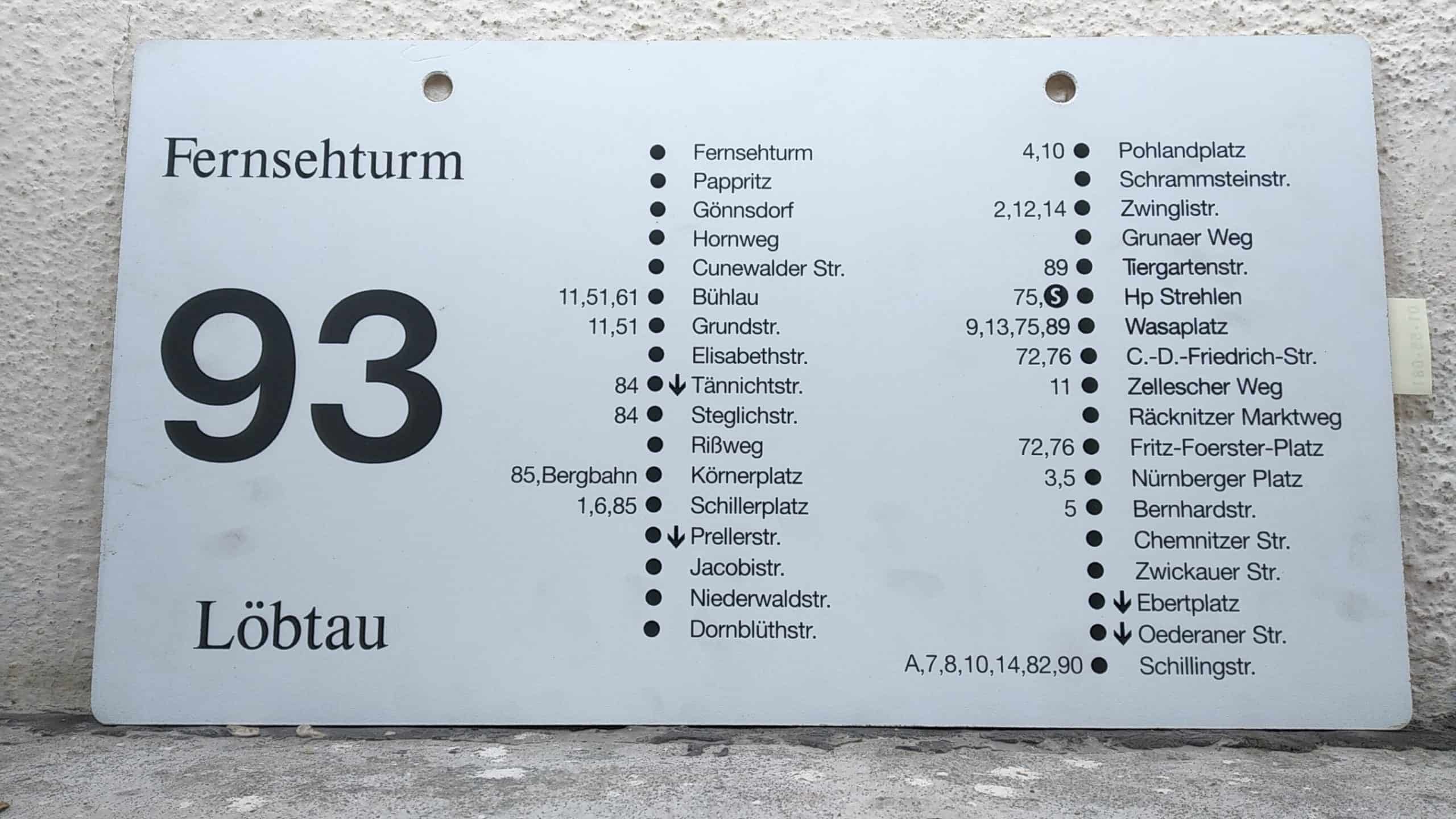 Ein seltenes Bus-Linienschild aus Dresden der Linie 93 von Fernsehturm nach Löbtau #2