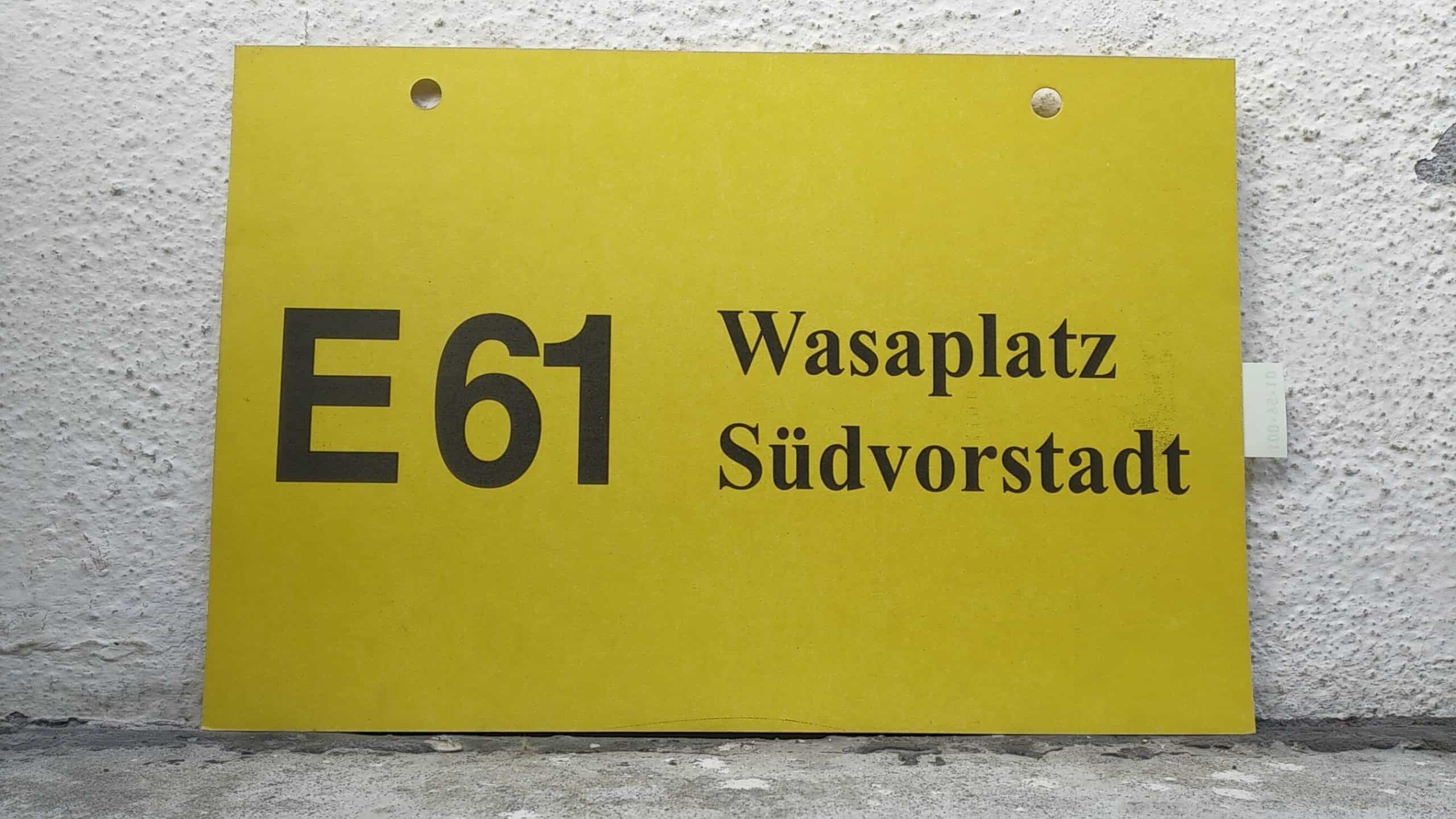 Ein seltenes Bus-Linienschild aus Dresden der Linie E 61 von Wasaplatz nach Südvorstadt #2