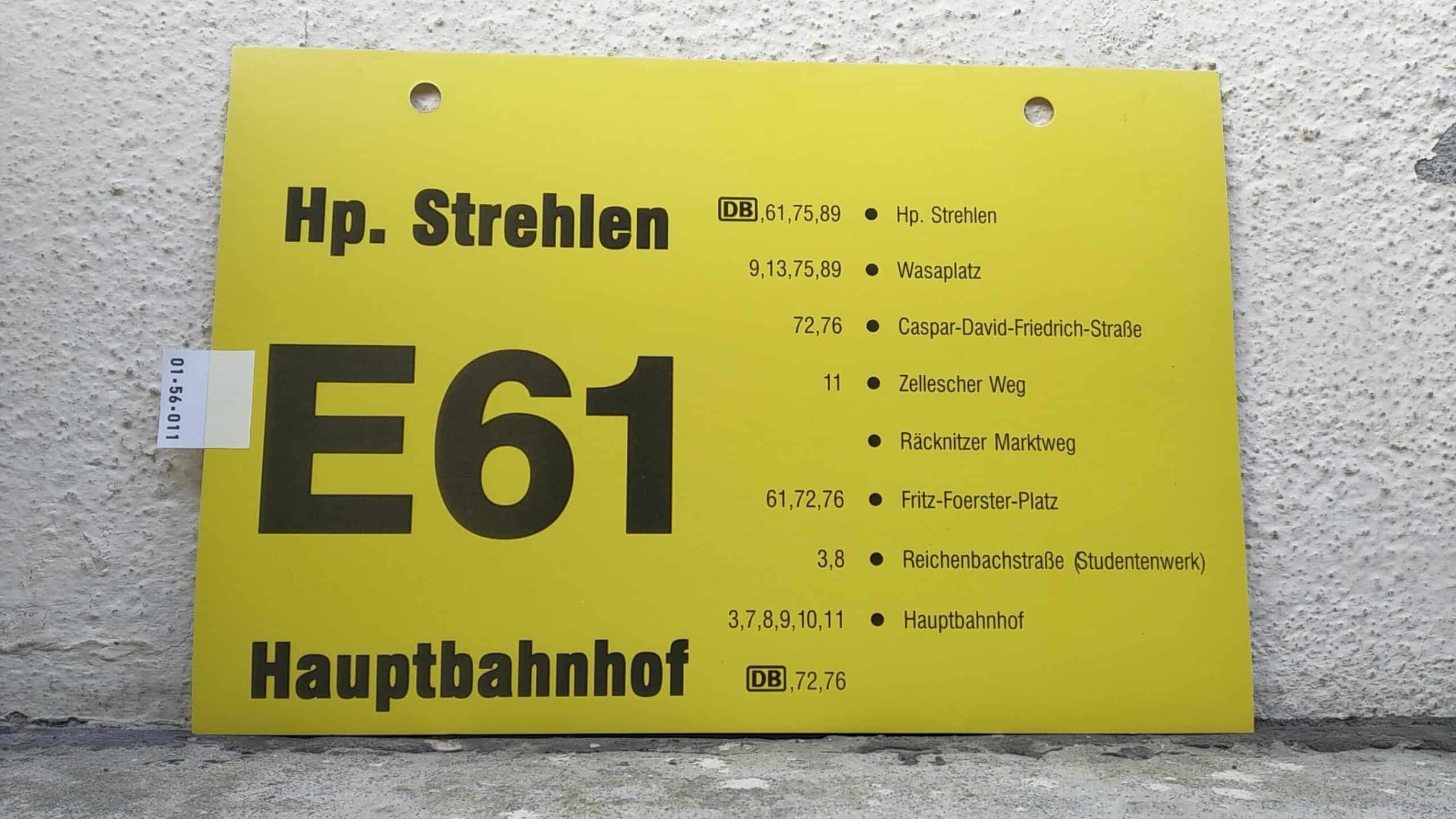 Ein seltenes Bus-Linienschild aus Dresden der Linie E61 von Hp. Strehlen nach Hauptbahnhof #1