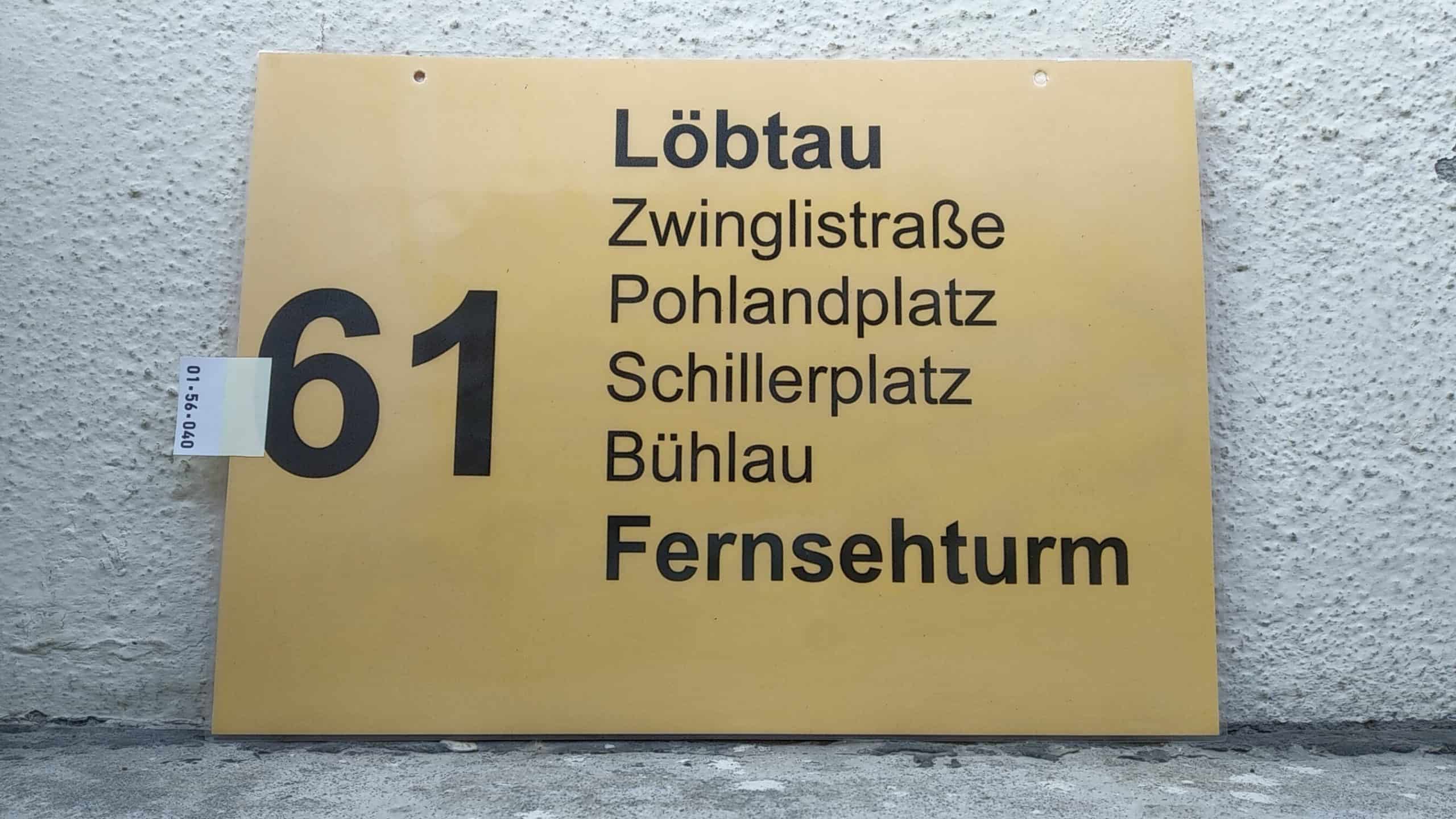 Ein seltenes Bus-Linienschild aus Dresden der Linie 61 von Löbtau nach Fernsehturm