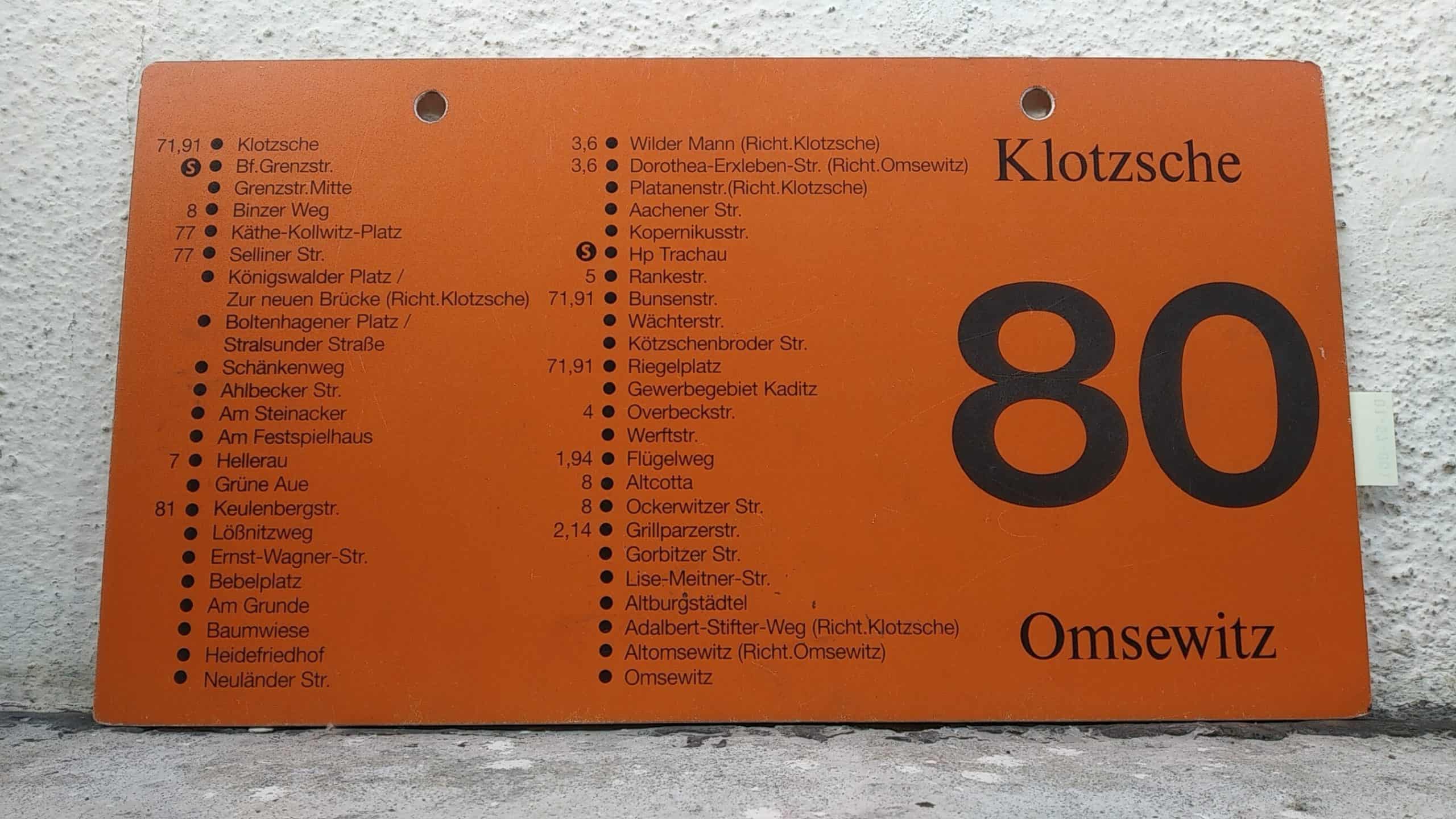 Ein seltenes Bus-Linienschild aus Dresden der Linie 80 von Klotzsche nach Omsewitz #2