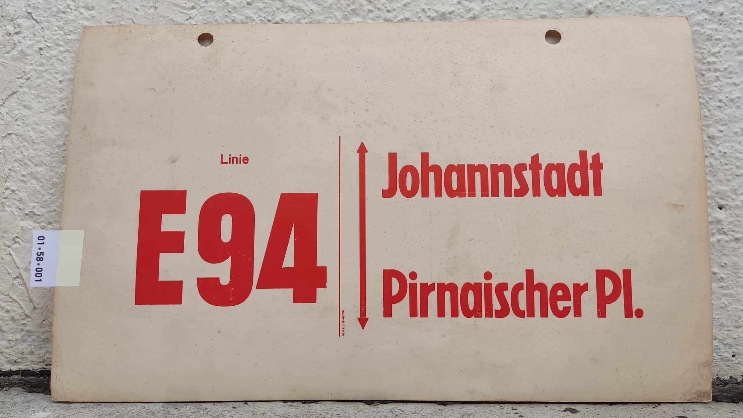 Ein seltenes Bus-Linienschild aus Dresden der Linie E94 von Johannstadt nach Pirnaischer Pl. #1