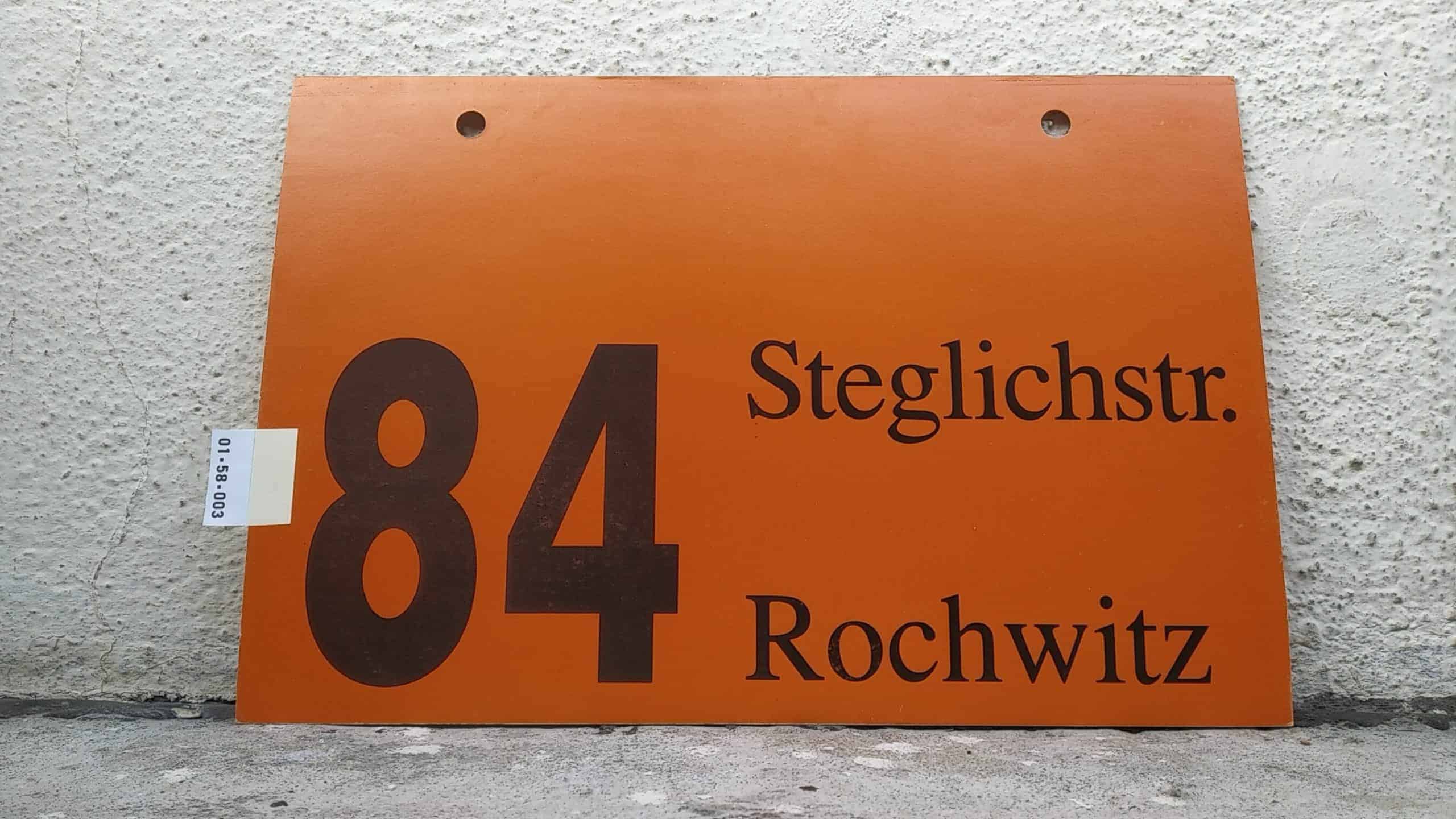 Ein seltenes Bus-Linienschild aus Dresden der Linie 84 von Steglichstr. nach Rochwitz