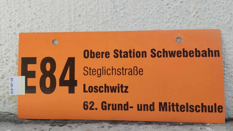 E84 Obere Station Schwe­be­bahn – Loschwitz 62. Grund- und Mit­tel­schule