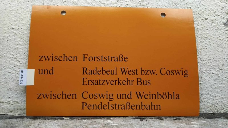 zwischen Forst­straße und Radebeul West bzw. Coswig Ersatz­ver­kehr Bus zwischen Coswig und Weinböhla Pen­del­stra­ßen­bahn