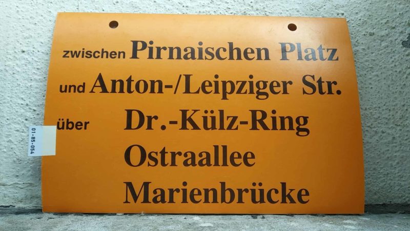 zwischen Pirnai­schen Platz und Anton-/Leip­ziger Str. über Dr.-Külz-Ring Ost­r­a­allee Mari­en­brücke