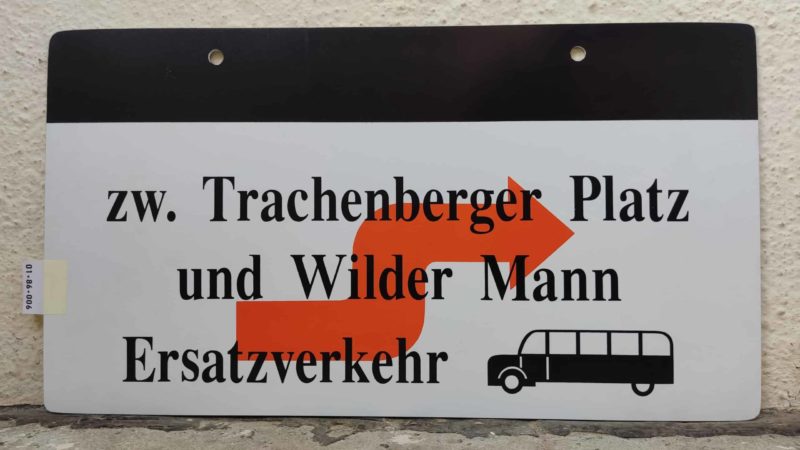 zw. Tra­chen­berger Platz und Wilder Mann Ersatz­ver­kehr [Bus alt]