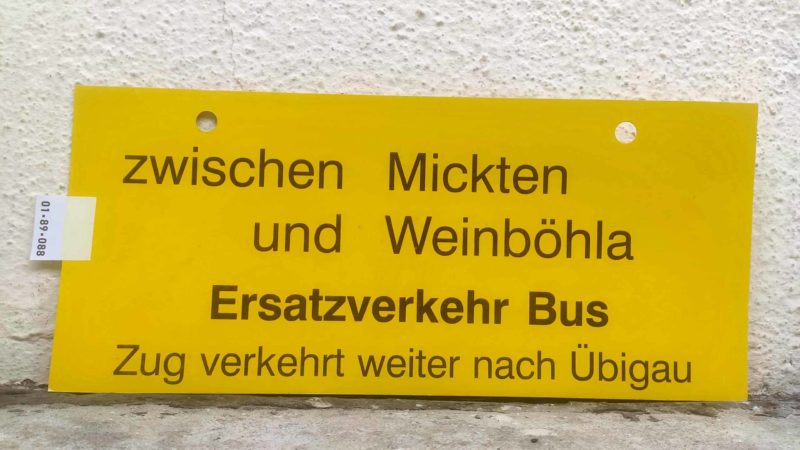 zwischen Mickten und Weinböhla Ersatz­ver­kehr Bus Zug verkehrt weiter nach Übigau
