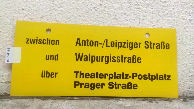 zwischen Anton-/Leip­ziger Straße und Wal­pur­gis­straße über Thea­ter­platz-Postplatz Prager Straße