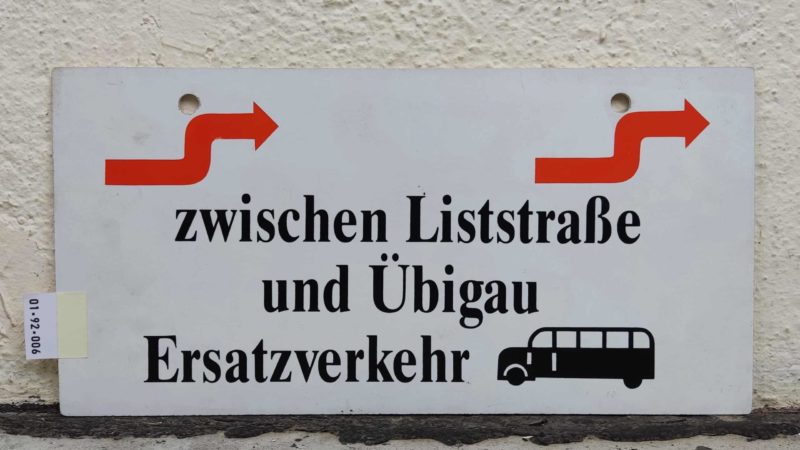 zwischen List­straße und Übigau Ersatz­ver­kehr [Bus alt]