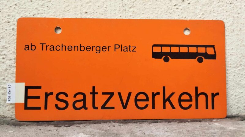 ab Tra­chen­berger Platz [Bus neu] Ersatz­ver­kehr