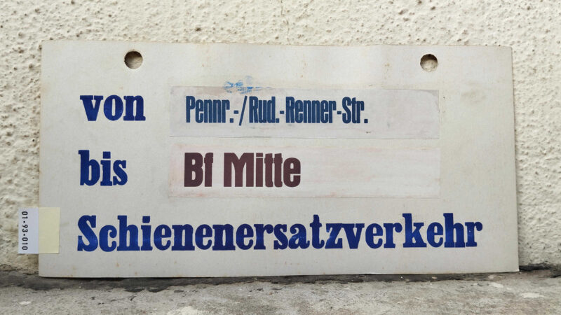 von Pennr.-/Rud.-Renner-Str. bis Bf Mitte Schie­nen­er­satz­ver­kehr