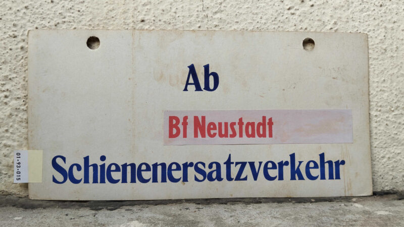 Ab Bf Neustadt Schie­nen­er­satz­ver­kehr