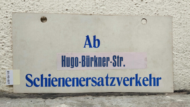 Ab Hugo-Bürkner-Str. Schie­nen­er­satz­ver­kehr