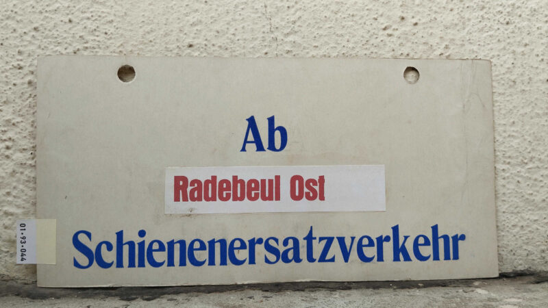 Ab Radebeul Ost Schie­nen­er­satz­ver­kehr
