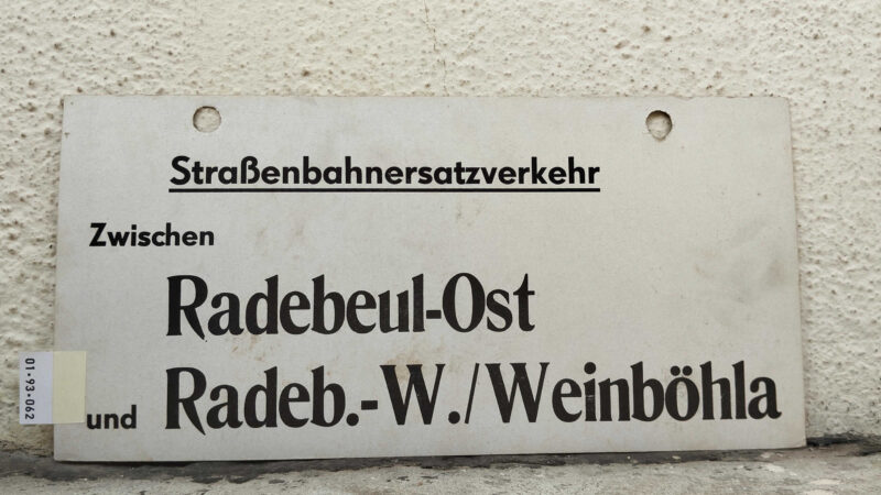 Schie­nen­er­satz­ver­kehr Zwischen Radebeul-Ost und Radeb.-W./Weinböhla