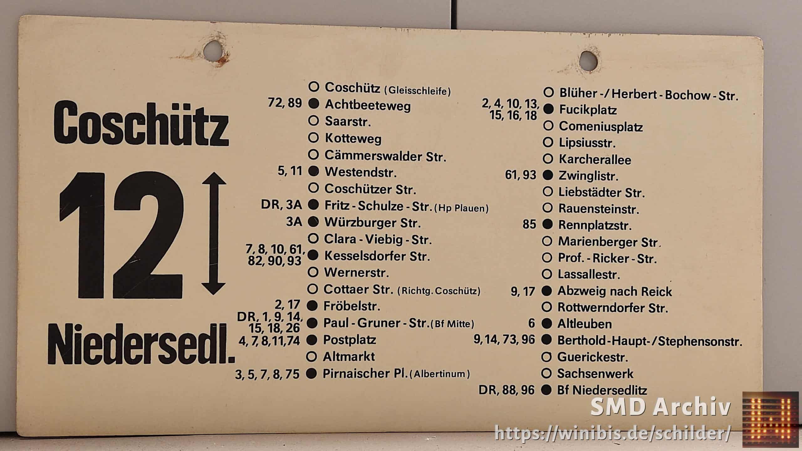 Ein seltenes Straßenbahn-Linienschild aus Dresden der Linie 12 von Coschütz nach Niedersedlitz #6