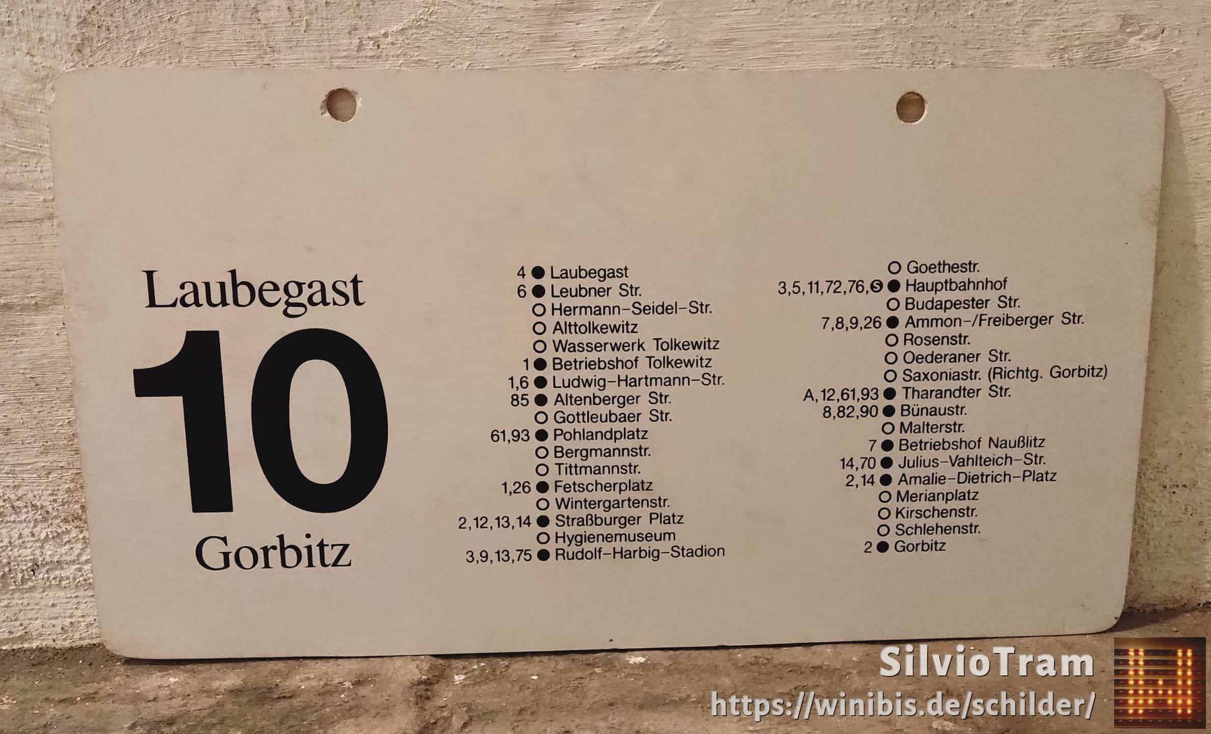 Ein seltenes Straßenbahn-Linienschild aus Dresden der Linie 10 von Laubegast nach Gorbitz #4