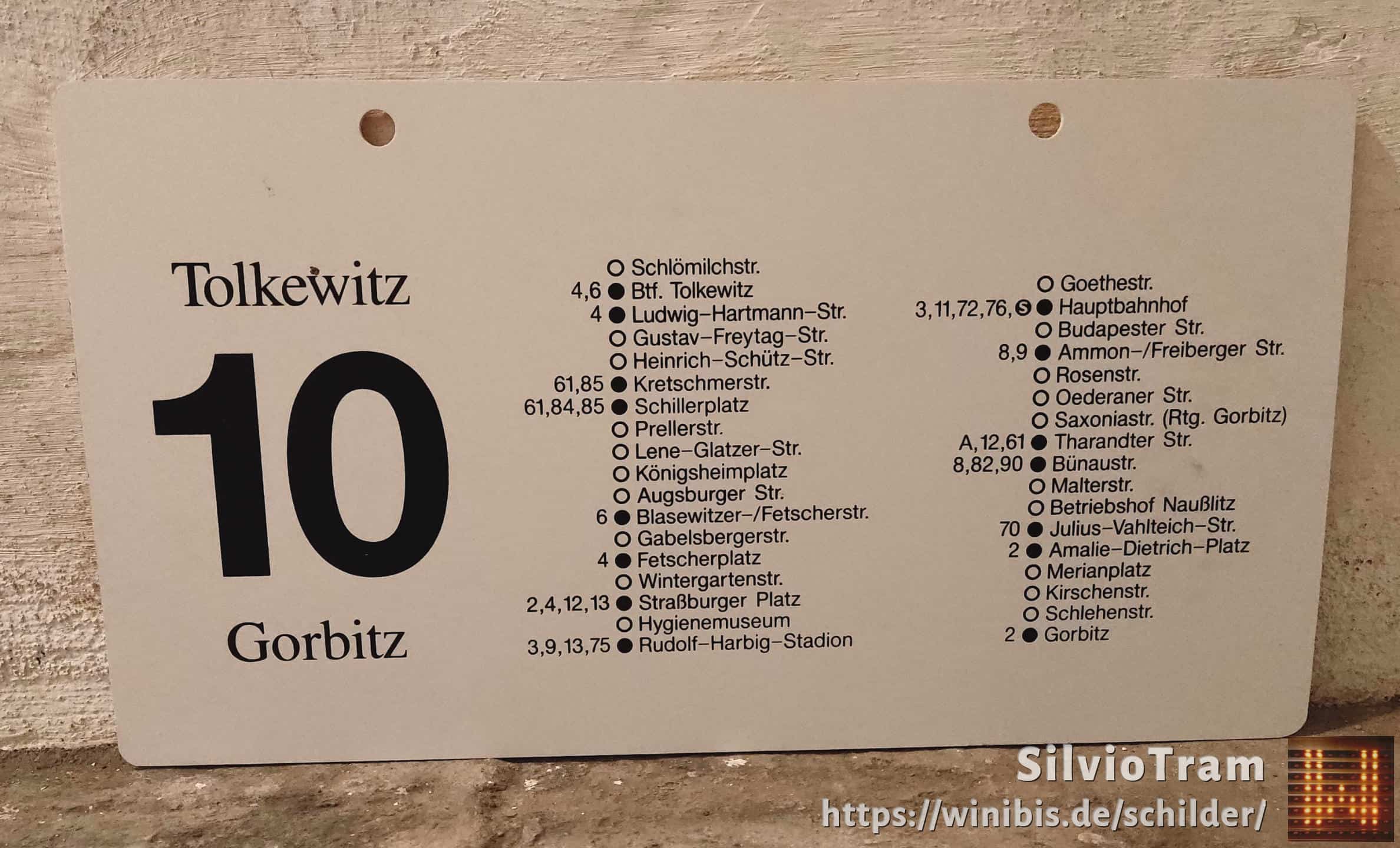 Ein seltenes Straßenbahn-Linienschild aus Dresden der Linie 10 von Tolkewitz nach Gorbitz #4