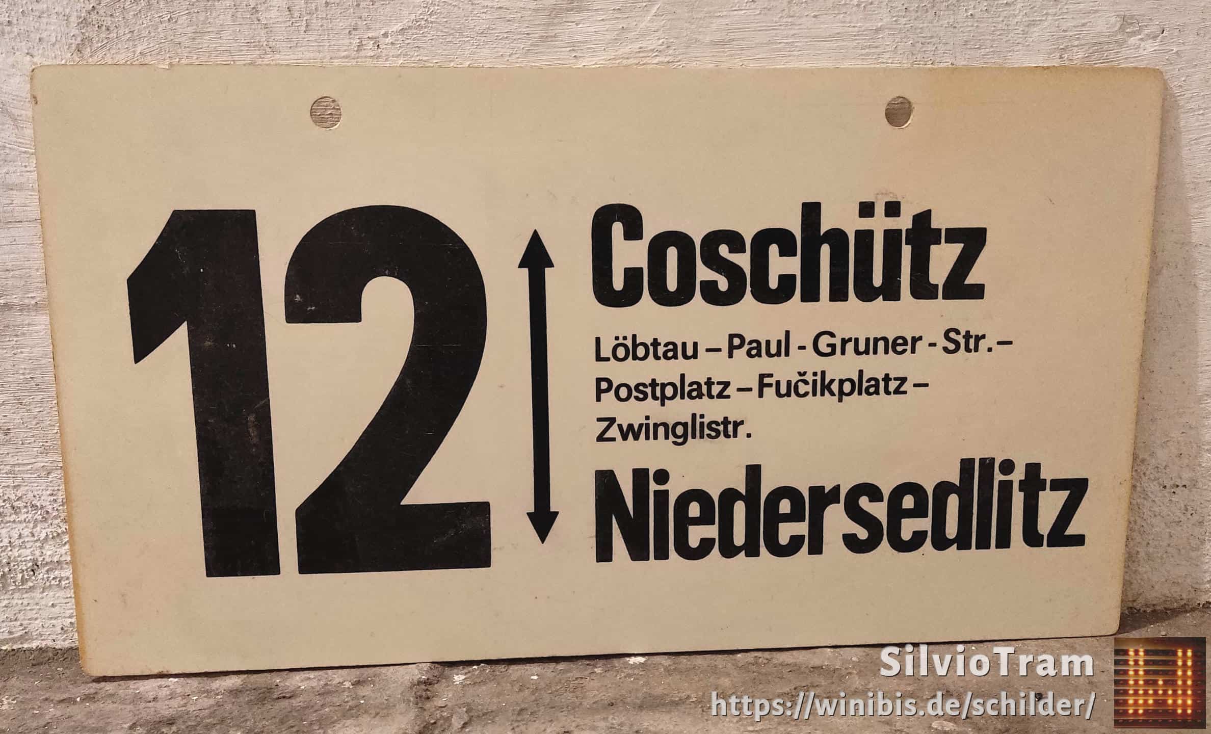Ein seltenes Straßenbahn-Linienschild aus Dresden der Linie 12 von Coschütz nach Niedersedlitz #3